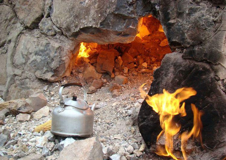 重庆有座神奇的地火村平地上冒火60年从不熄灭村民用它来煮饭