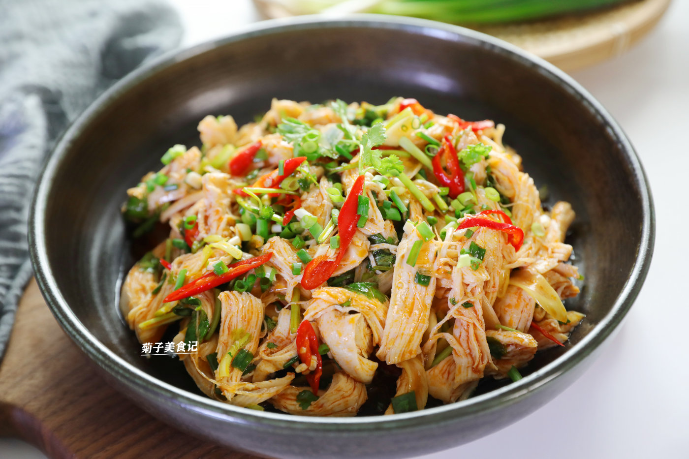 又辣又开胃的椒麻鸡,一包秘制酱汁,就能吃到地道椒麻味