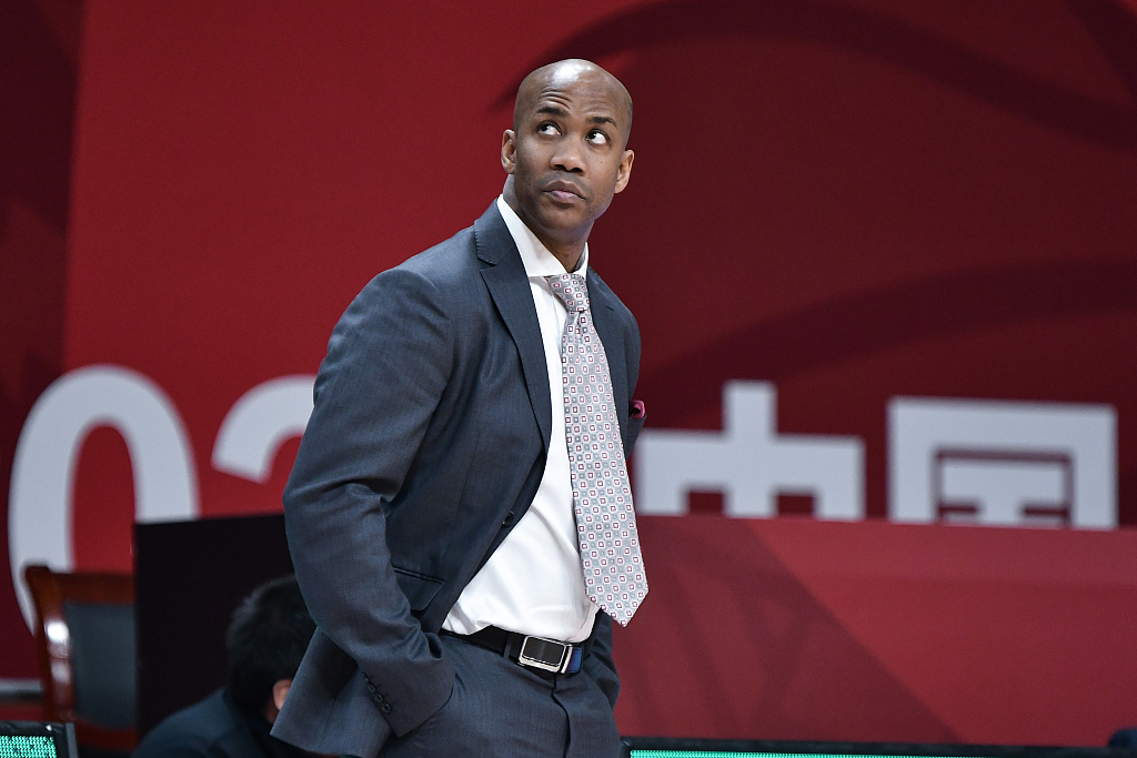 也可能是考虑到了这一点,主教练马布里并未安排孙悦出任该场比赛的