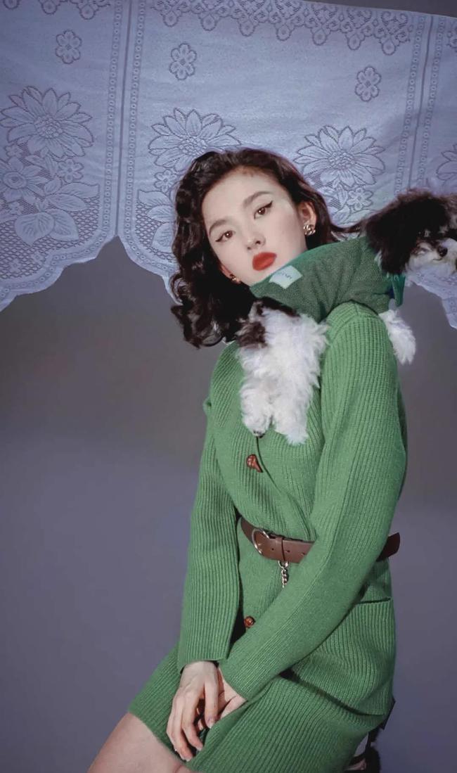 女明星们美炸圈的复古精致感,女生们快来学习这些变美小心机!休闲区蓝鸢梦想 - Www.slyday.coM 女明星们美炸圈的复古精致感,女生们快来学习这些变美小心机!休闲区蓝鸢梦想 - Www.slyday.coM