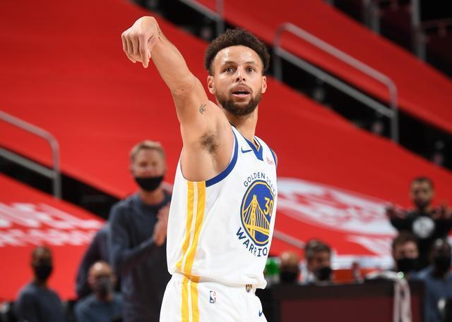 曾与库里争最强射手，近5场比赛28投5中，三分球20投2中休闲区蓝鸢梦想 - Www.slyday.coM