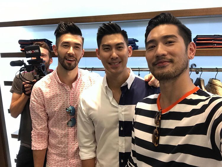 毛加恩新年发文悼念高以翔,和昔日兄弟一起聚会合影怀念他