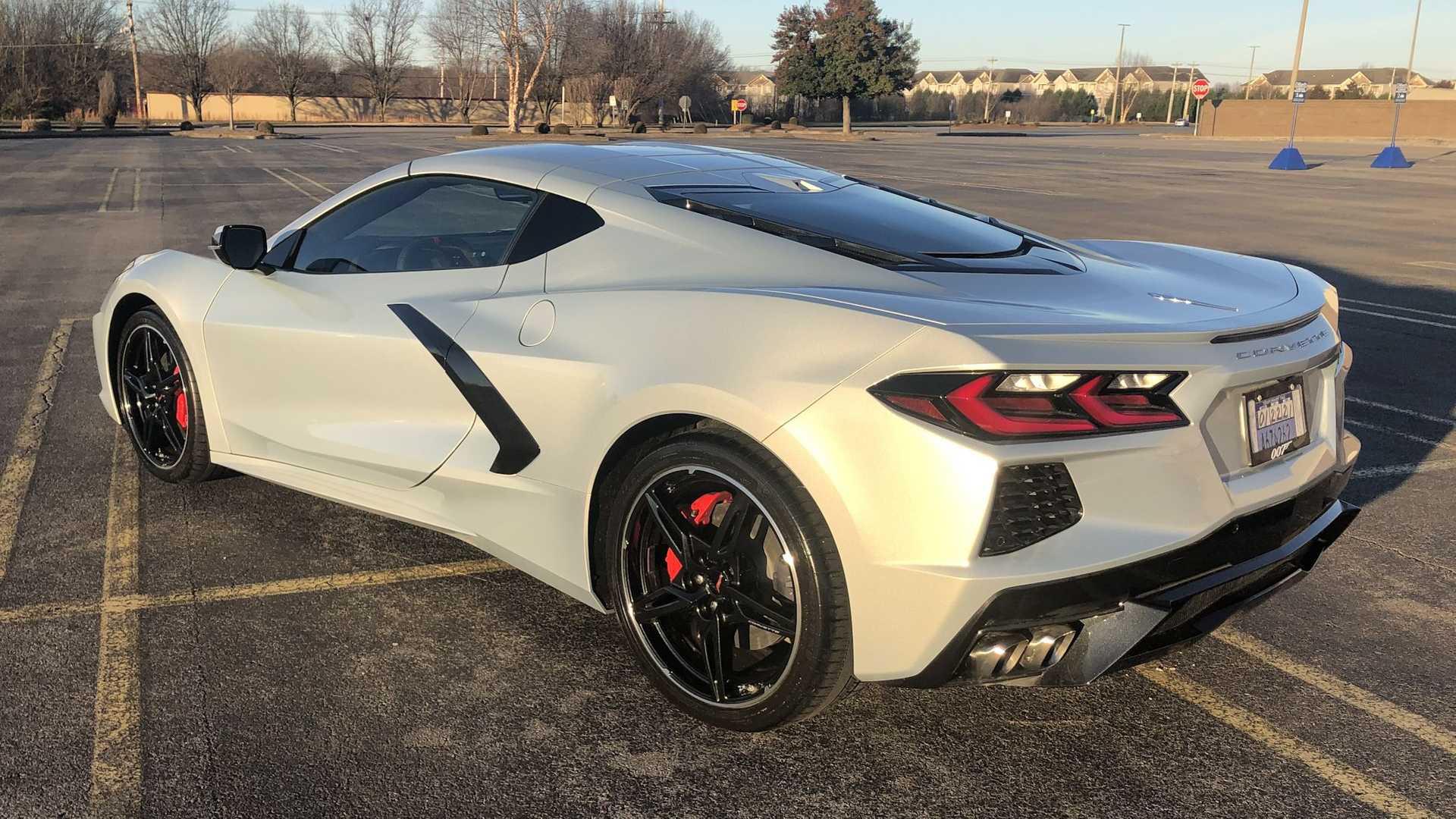 首次采用中置后驱布局 2021款科尔维特c8