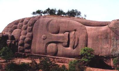 继乐山大佛后又一卧佛火了全长416米就在弋阳县