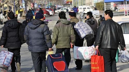 西贝董事长建议年轻人去一线,但大城市容得下灵魂,却容不下肉身休闲区蓝鸢梦想 - Www.slyday.coM 西贝董事长建议年轻人去一线,但大城市容得下灵魂,却容不下肉身休闲区蓝鸢梦想 - Www.slyday.coM