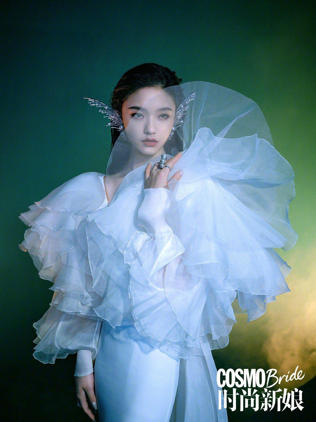 林允时尚新娘封面大片