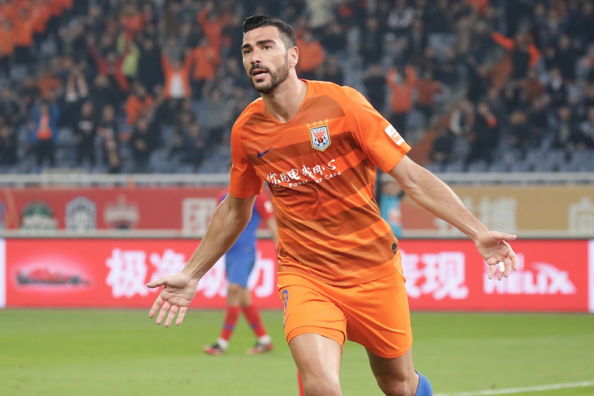 9号佩莱在鲁能泰山的9个关键词从保级到冠军还有瓦尔加