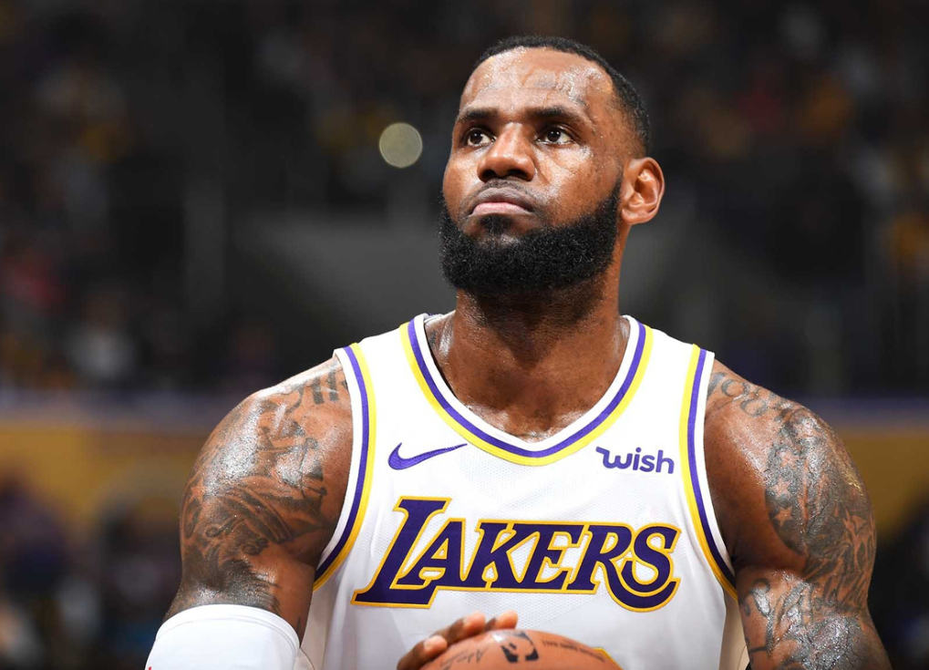 詹皇2213末节接管比赛湖人击败灰熊残阵一奇兵极其高效