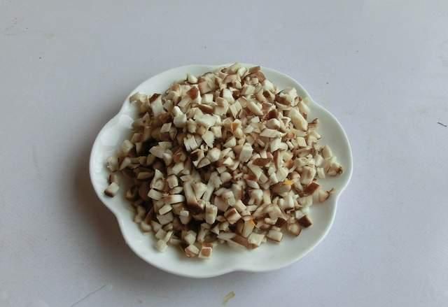 年夜饭上加道菜,"招财进宝"端上桌,寓意百财进家,越过越好