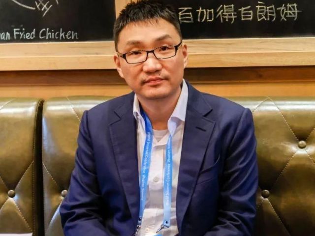 为什么拼多多的商品,都比正常价格要便宜?网友:黄铮好套路__财经头条