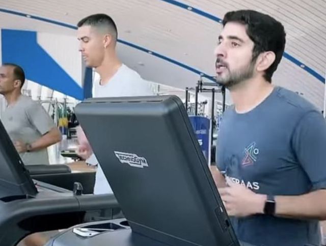 迪拜王储与C罗同框,赢了颜值输了身材,但依旧是万千少女的梦休闲区蓝鸢梦想 - Www.slyday.coM