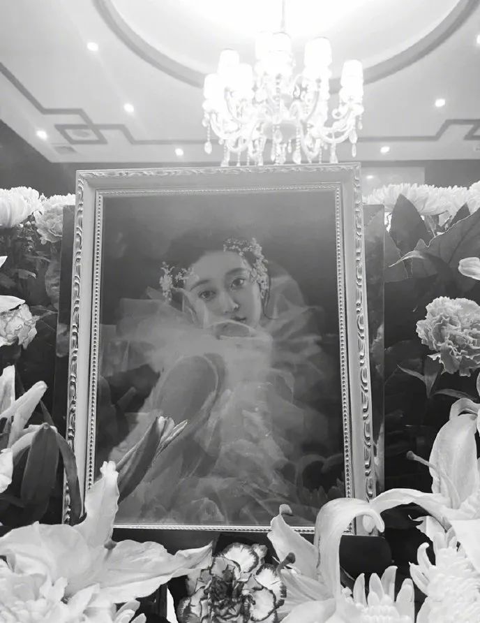 孙侨潞遗照公开好友悼念孙侨潞称她生前最大愿望是结婚生子