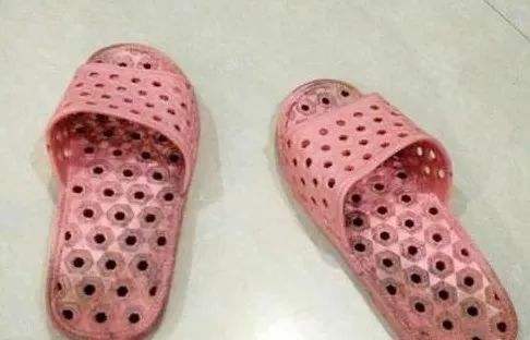 凉拖鞋脏呼呼,不想扔了就这清洗!