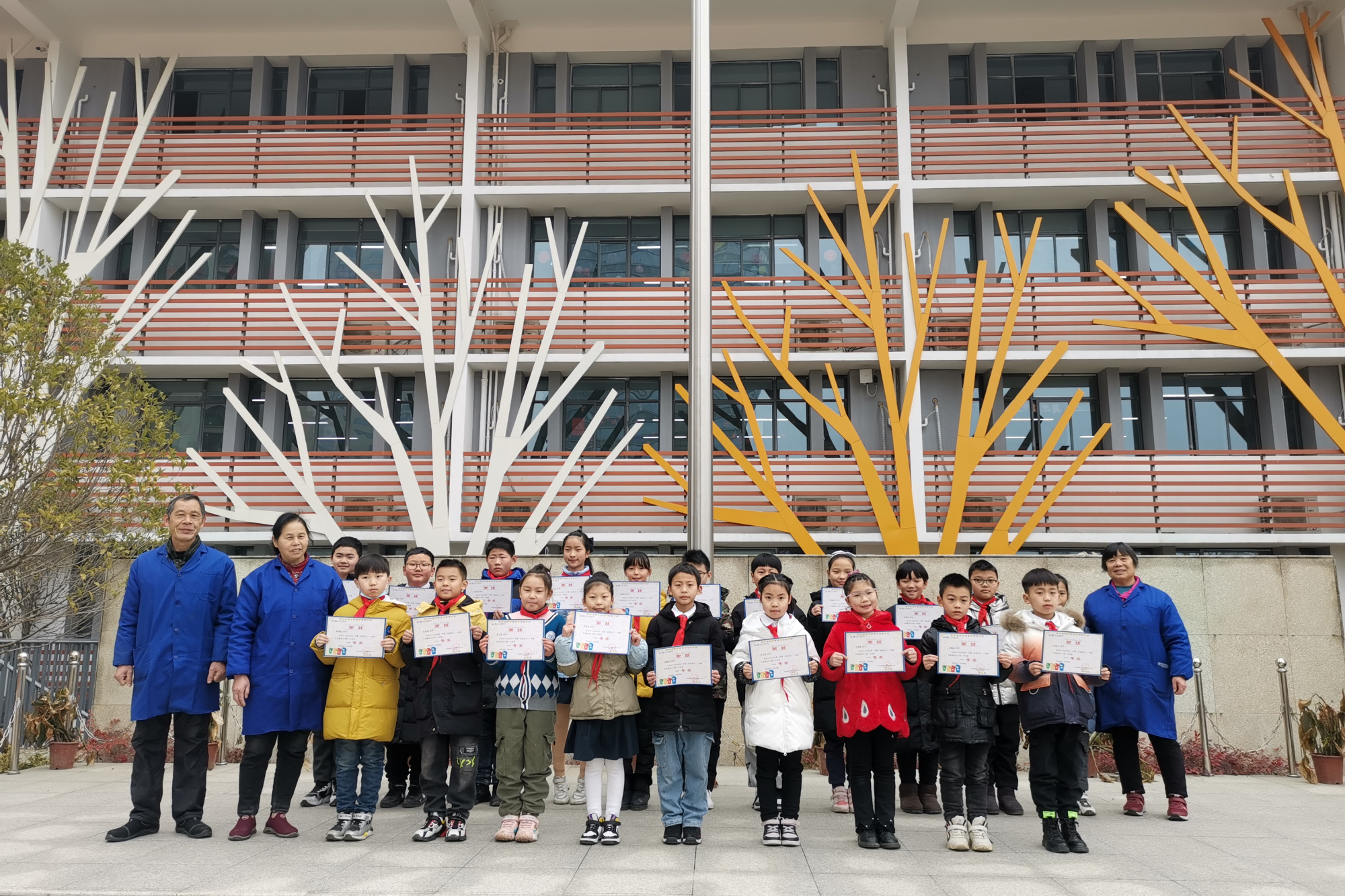 学生表现得如何,武汉市郭茨口小学,请保洁师傅评价打分