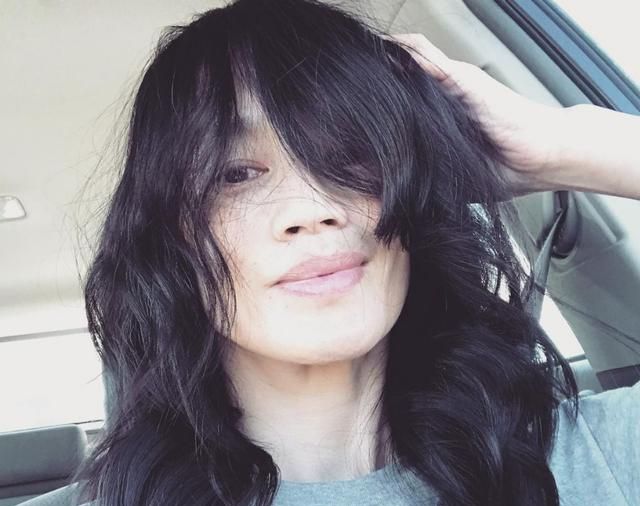 郑佩佩75岁生日,家人开线上派对庆祝,4名子女和妈妈似复制粘贴|原子鏸