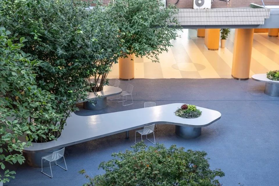 办公庭院设计新名词树桌花园