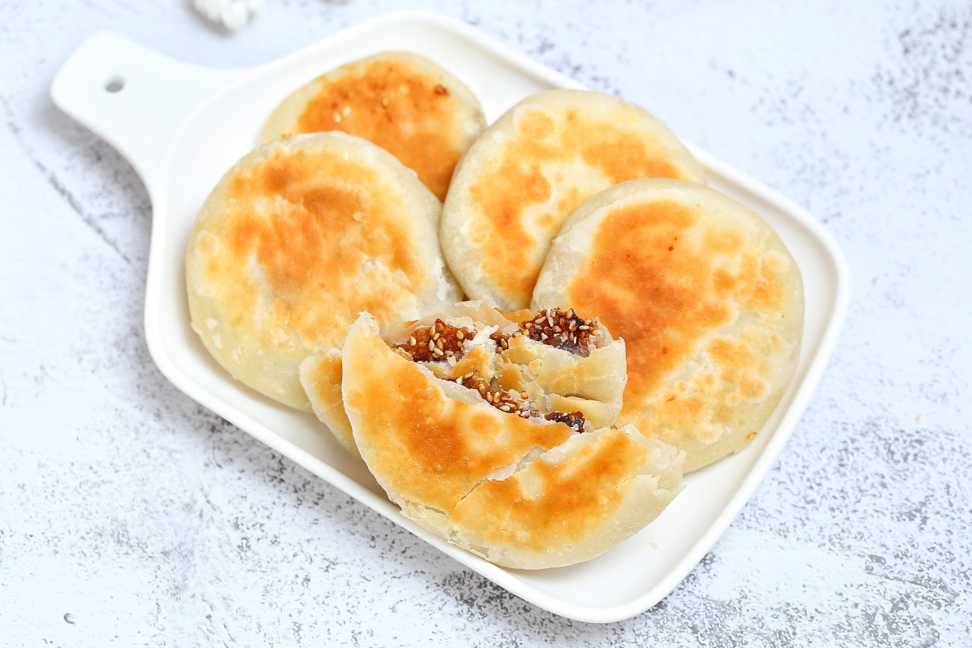 北方媳妇教你做红糖酥饼,不发面省去大半时间,外酥内软甜度适中