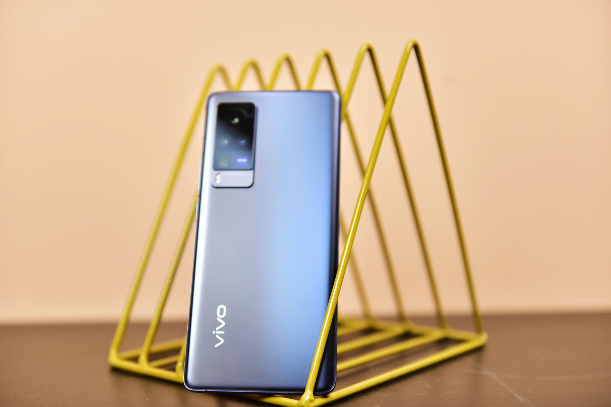 激动吗?vivo X60斩获网销双冠军!还能看到大表姐刘雯!