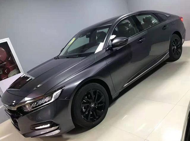 体验全新雅阁,太空银外观太燃,优惠给力,这内饰能认可吗?