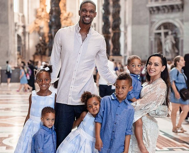 波什一家七口矮51cm妻子7年生5娃悬殊身高差nba罕见夫妻