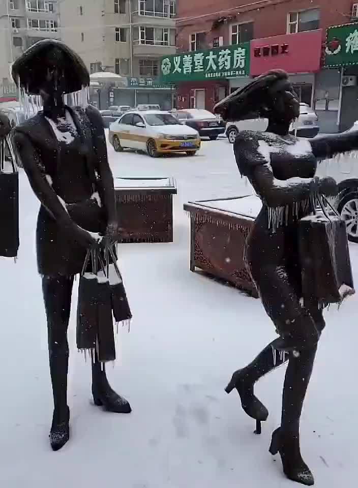 是的！东北的冬天就是这么冷，鼻涕都给人冻出来了！_新浪新闻