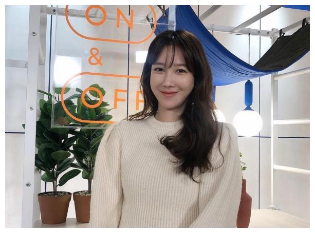 顶楼女主李智雅家境超过财阀徐太志当年是高攀