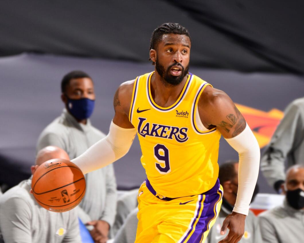 百回合赢对手36 ,360万捡宝悍将终显威|湖人|马修斯|回合_新浪新闻