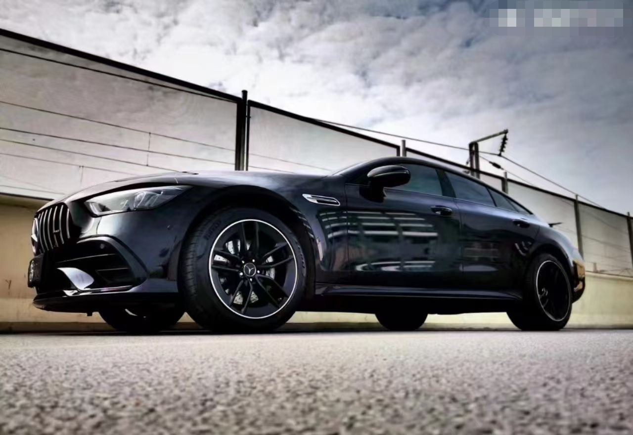 奔驰amggt50改色亮黑个性突出优雅还在