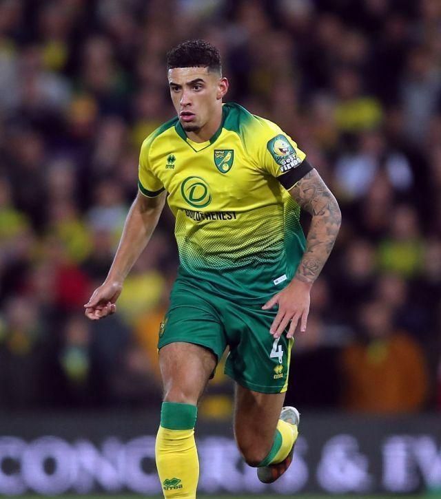 马刺加强后防,何塞看了诺维奇两眼|诺维奇|何塞|戈弗雷_新浪新闻