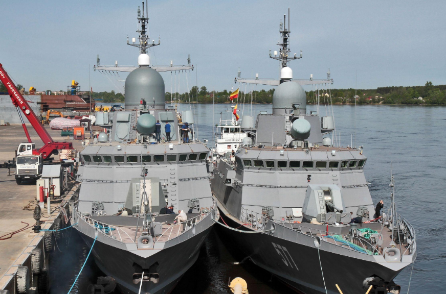 偷师伊朗,俄罗斯小舰造上瘾,800吨垂发近防炮一应俱全|护卫舰|排水量