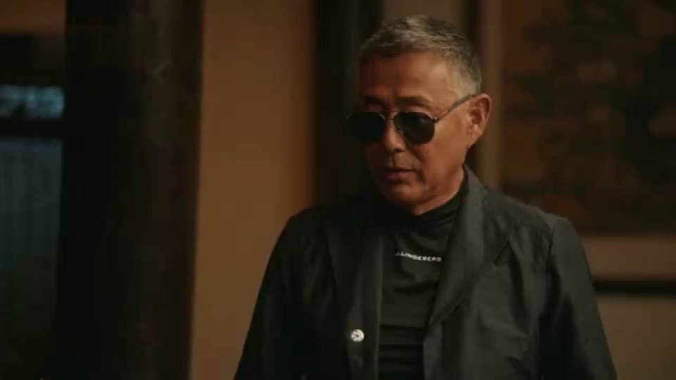 得罪造型师流金岁月陈道明脸又黑又亮衣品更是一言难尽