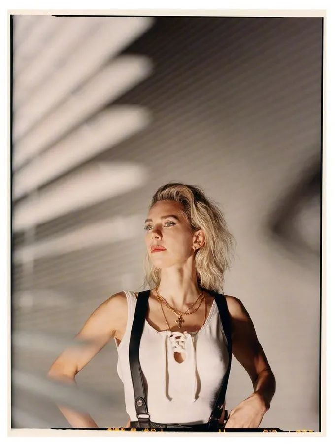 凡妮莎·柯比的碎片丨赏色