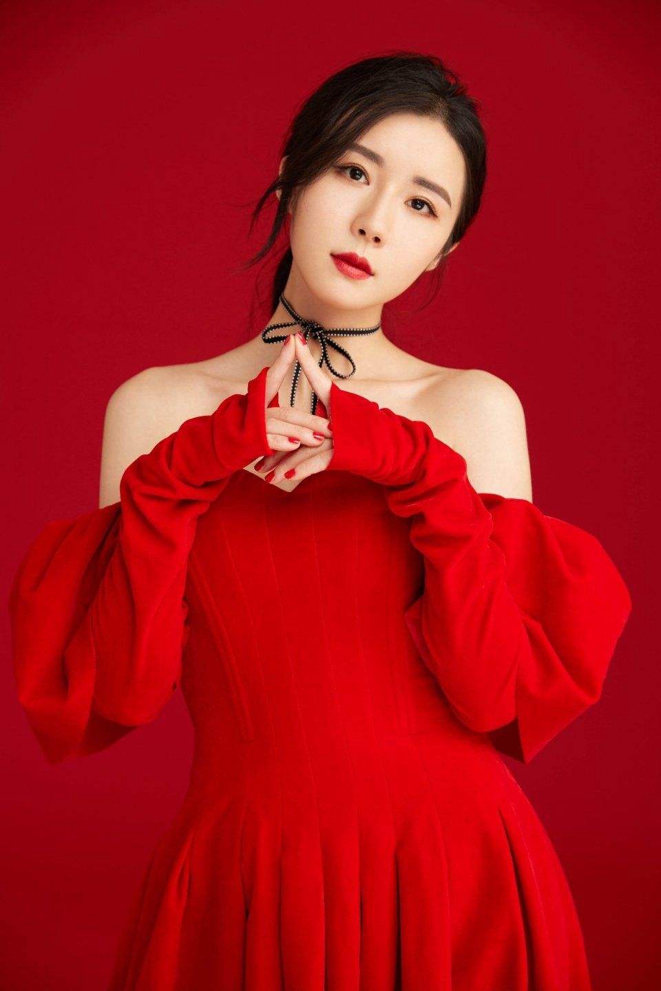 出生于江西的女星,程愫彭心宜,她们个个貌美如花,你最喜欢谁?