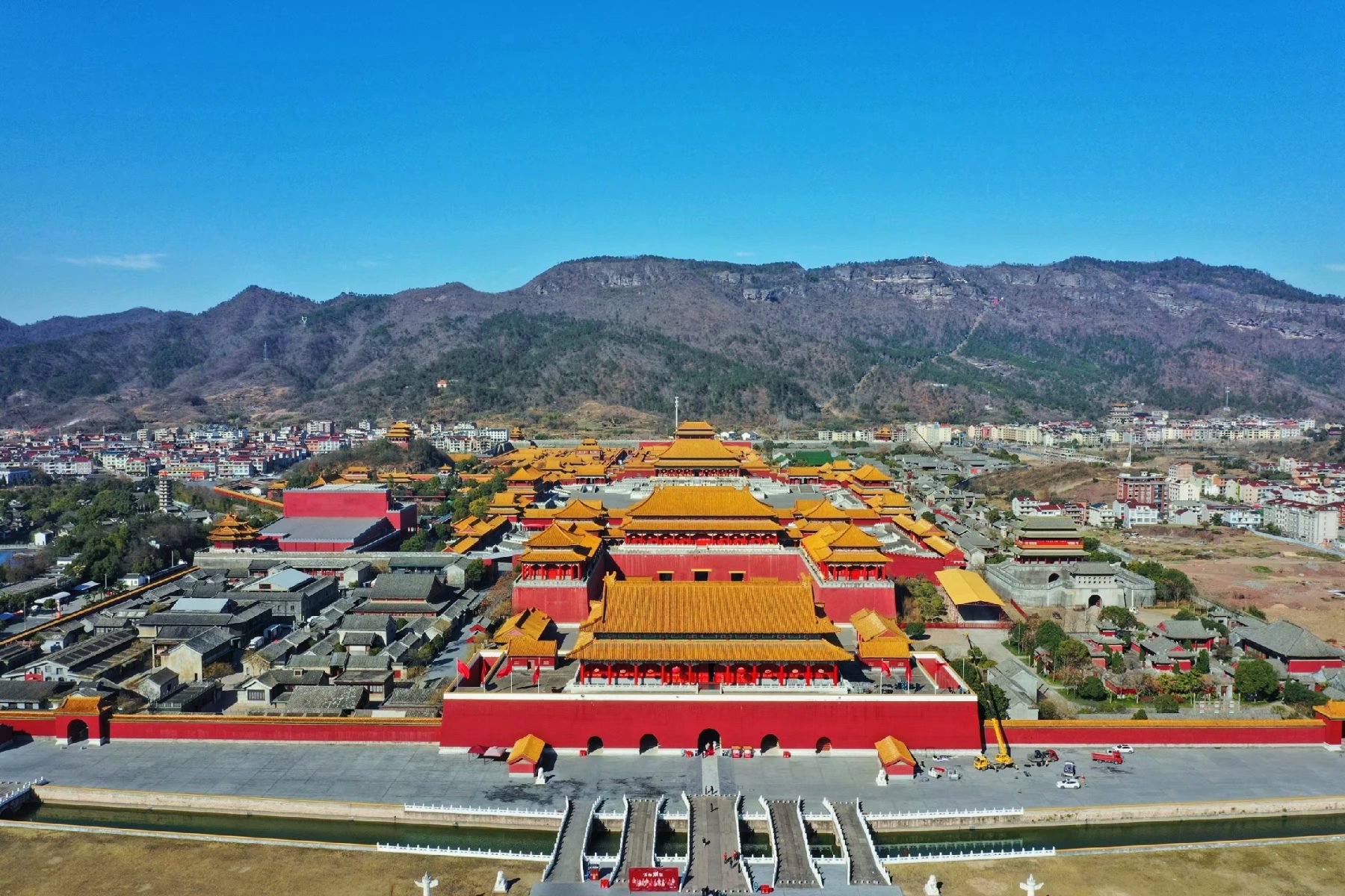 横店最大的景区，靠模仿故宫“出道”，却成了影视界的宠儿