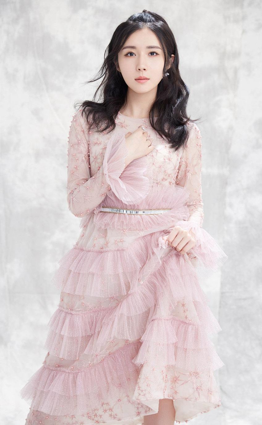 出生于江西的女星,程愫彭心宜,她们个个貌美如花,你最喜欢谁?