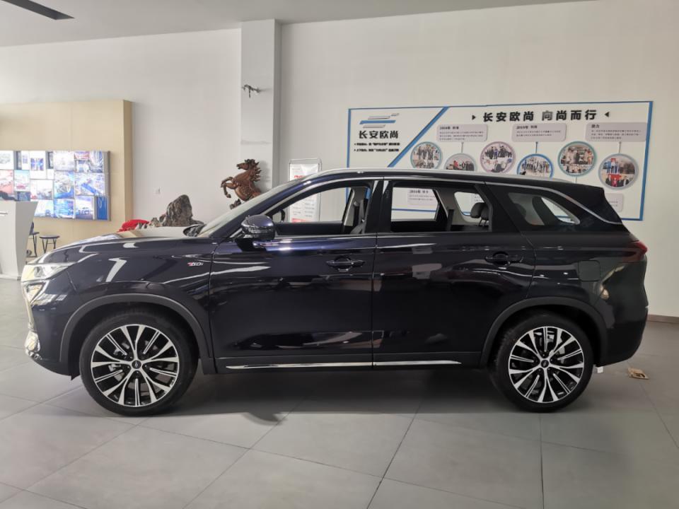 实拍2021款长安欧尚x7|年轻人十万块去买ta,真心超值!