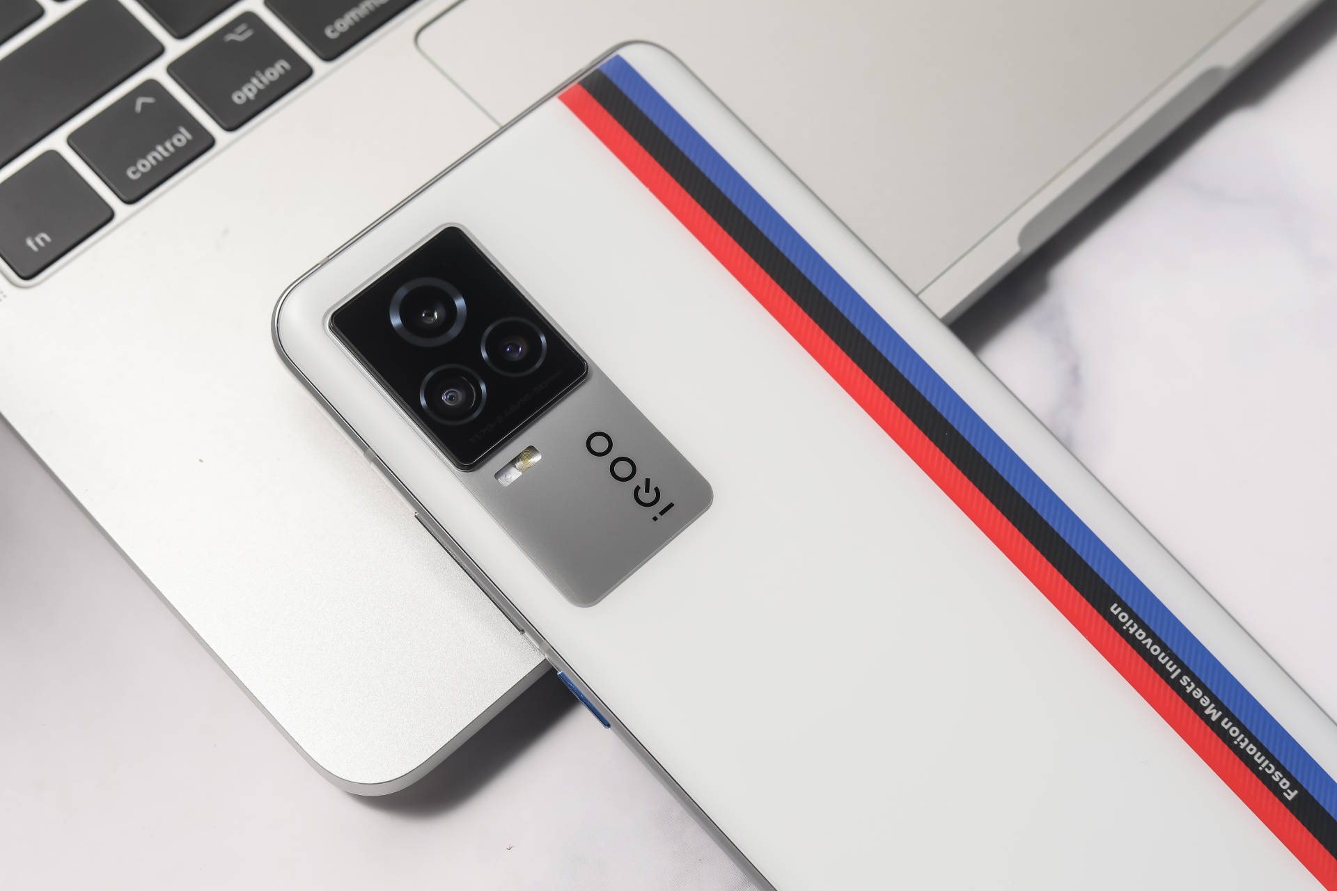 iqoo 7真机上手,澎湃动力造就卓越体验