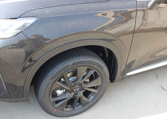 2021款哈弗h6到店,玄青黑色涂装很大气,2.0t动力足,加持四驱