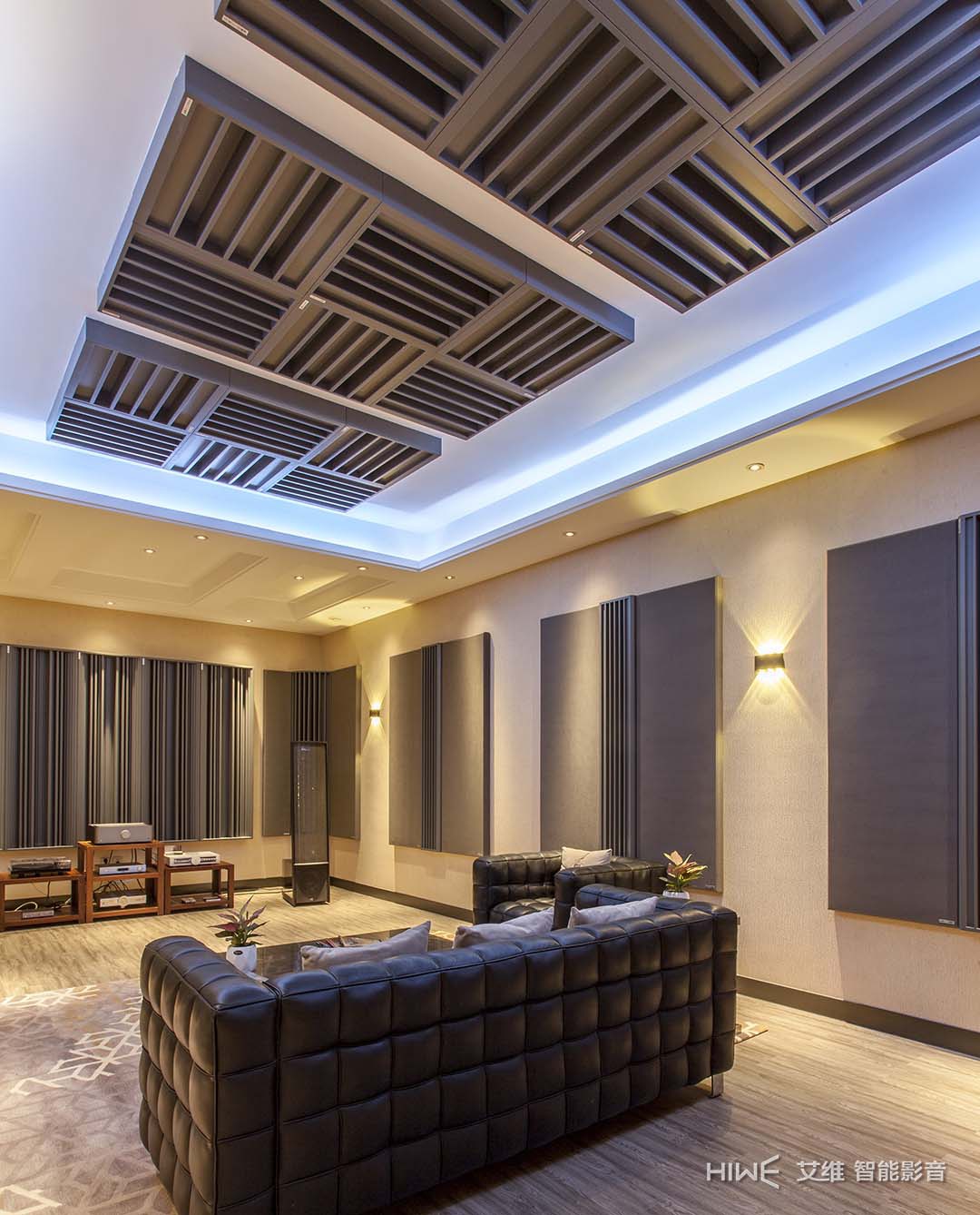 04 抑制有害的声学现象 在室内放音时,除了直接听到来自