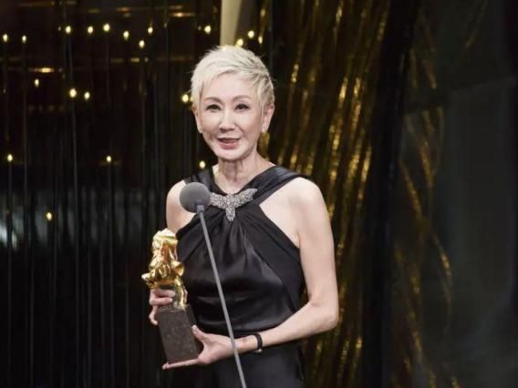 花36年捧红徐克,却输给小30岁助理,如今施南生的报复太解恨