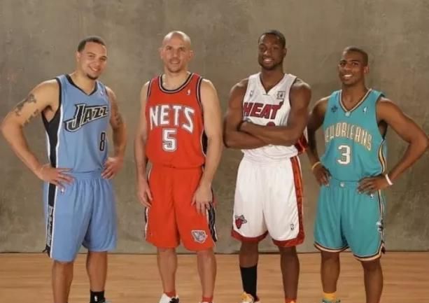 四大后卫对比!韦德能否完全碾压基德,保罗和德隆?