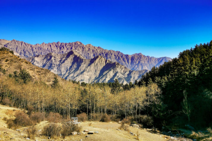 内蒙古有一大气磅礴的公园走红,尤为动人心魄,别的景区无法企及