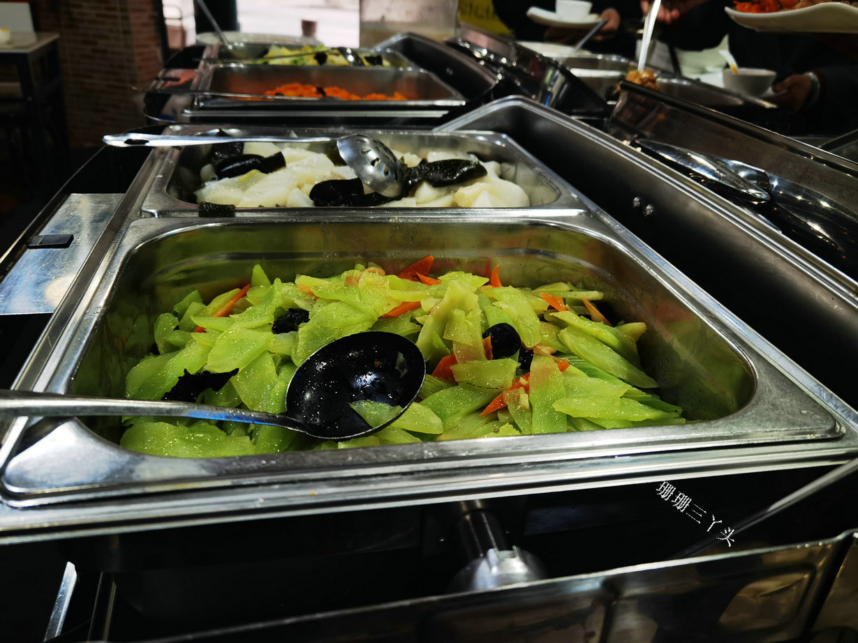广州品尝13元"自助餐",有种超过"享受美味"的感受,是温暖!