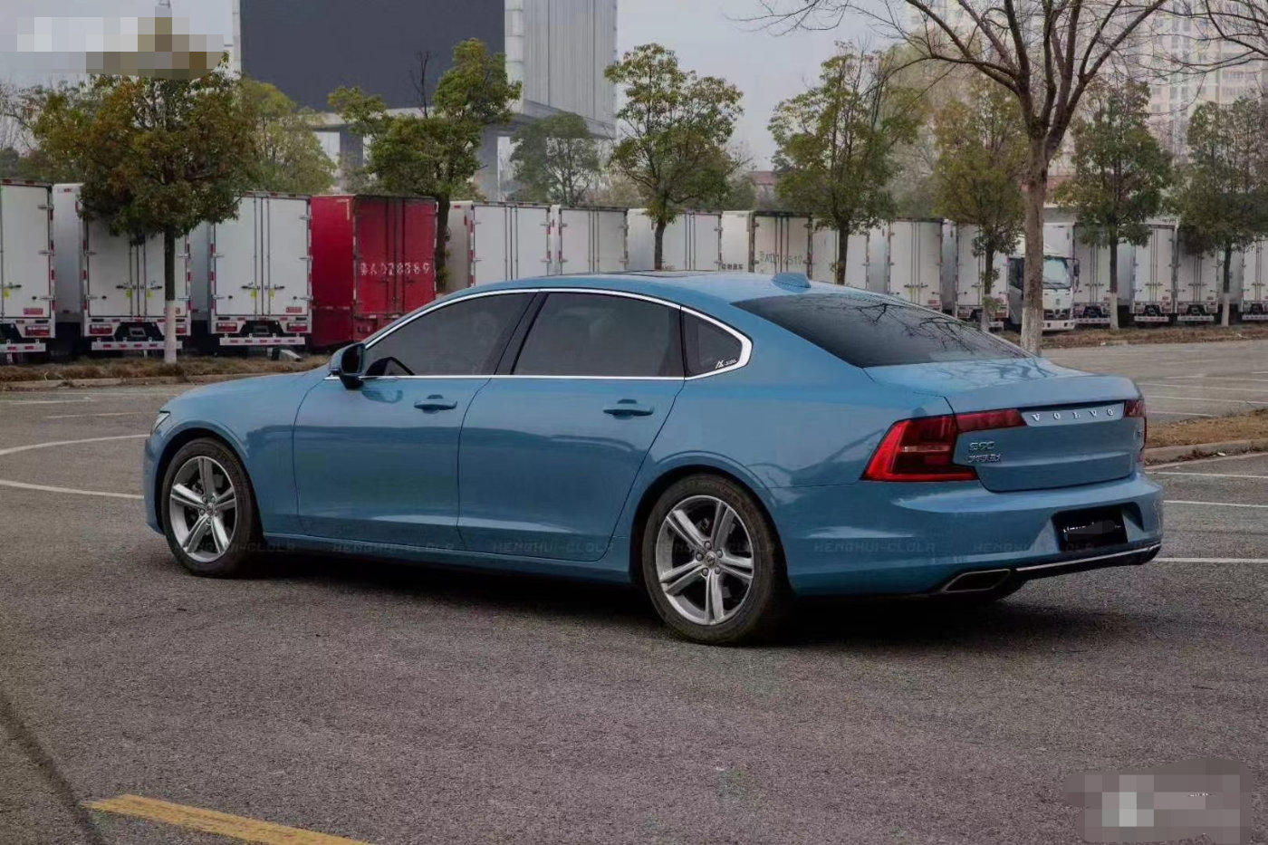 沃尔沃s90改色瓷器蓝 端庄大气才更有范儿