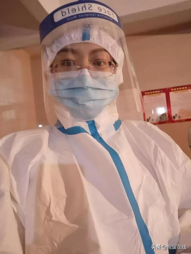 看了都心疼,我们都劝她说:"刘护士长我们先送你回家休息吧,可她说.