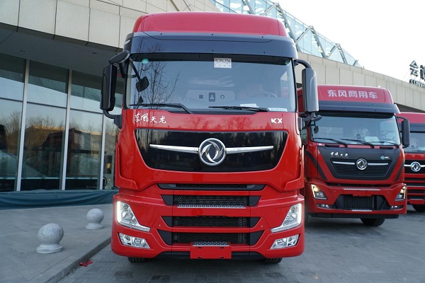 吴铁路:东风天龙kx燃气车,动力就是强!