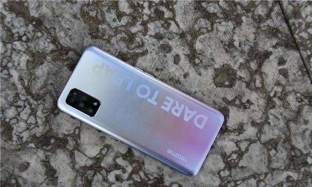 两千档冷门佳作天玑1000plus65w闪充120hz高刷比肩红米