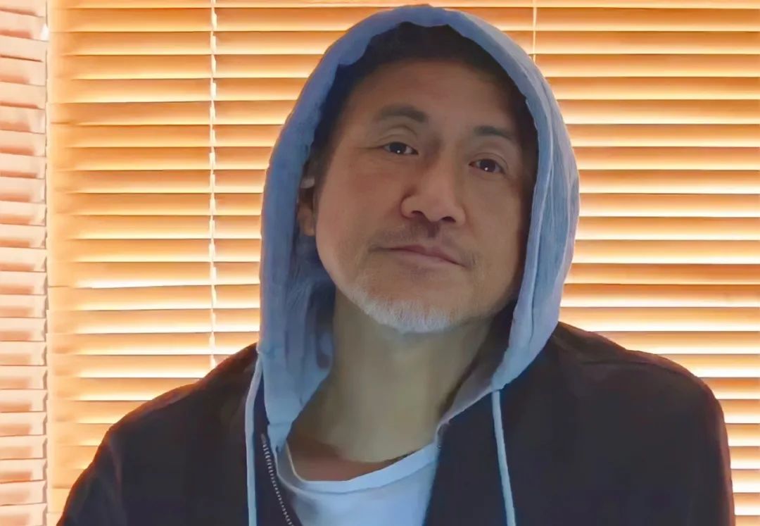 59岁张学友近照胡子花白皮肤黑四大天王中他老太快