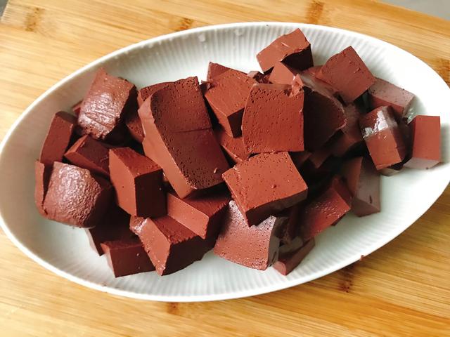 拿它来做菜,5 1的组合,出奇的美味,试试吧|桔子皮|猪血|鹌鹑蛋_新浪