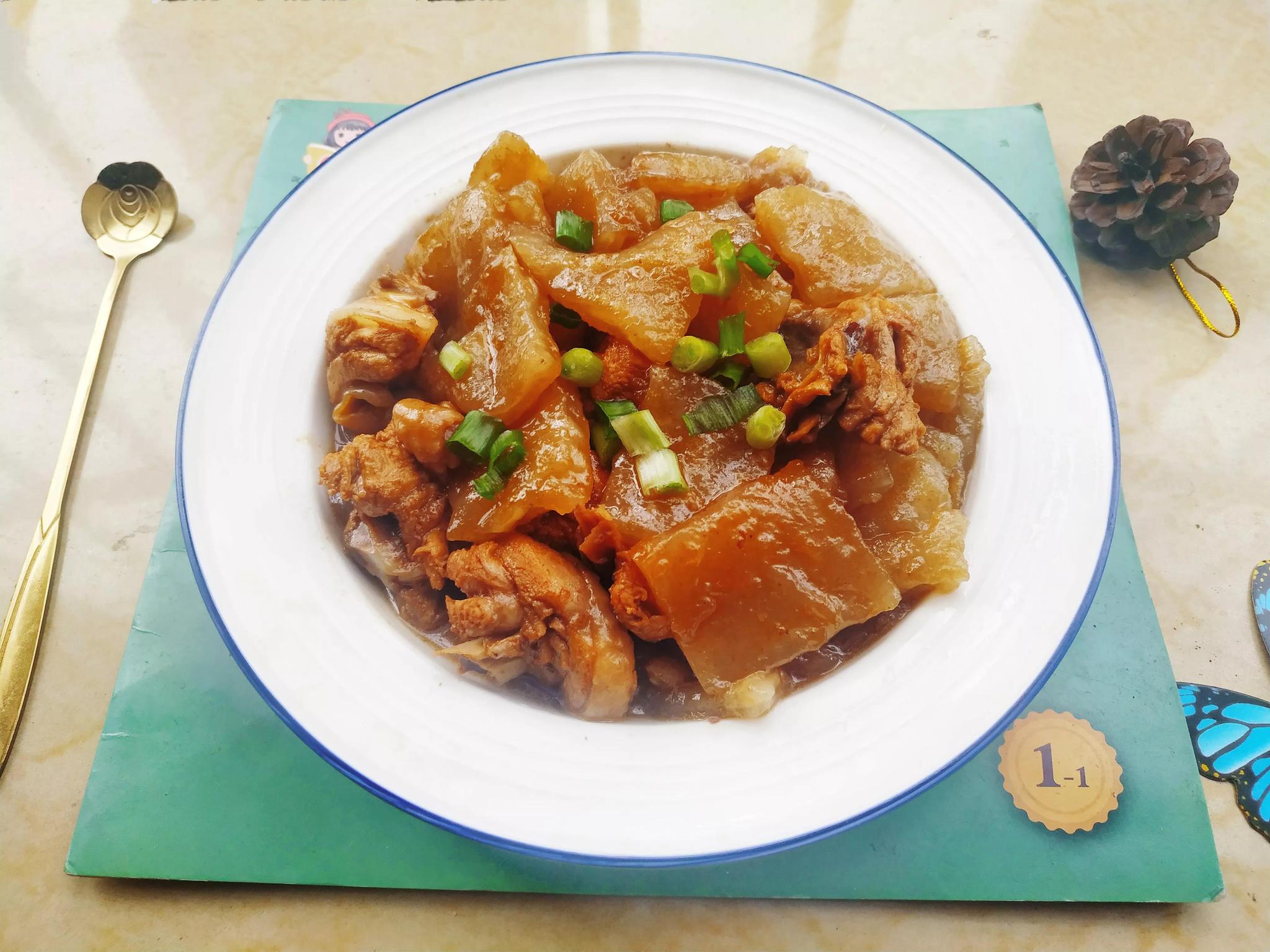 未来儿媳妇来蹭饭,做了山粉圆子烧鸡招待,她端着碗就往家跑|山粉圆